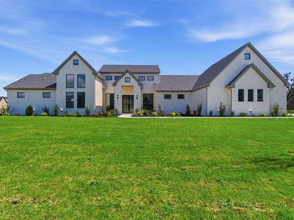 5825  Grey Wolf Court , Fort Worth Texas 76140