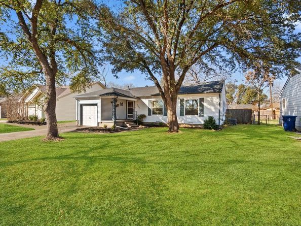 1437  Nash Street , Garland Texas 75042