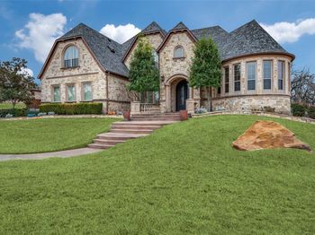 141 W Waters Edge Way 