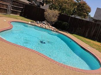 2720  Springhill Drive 