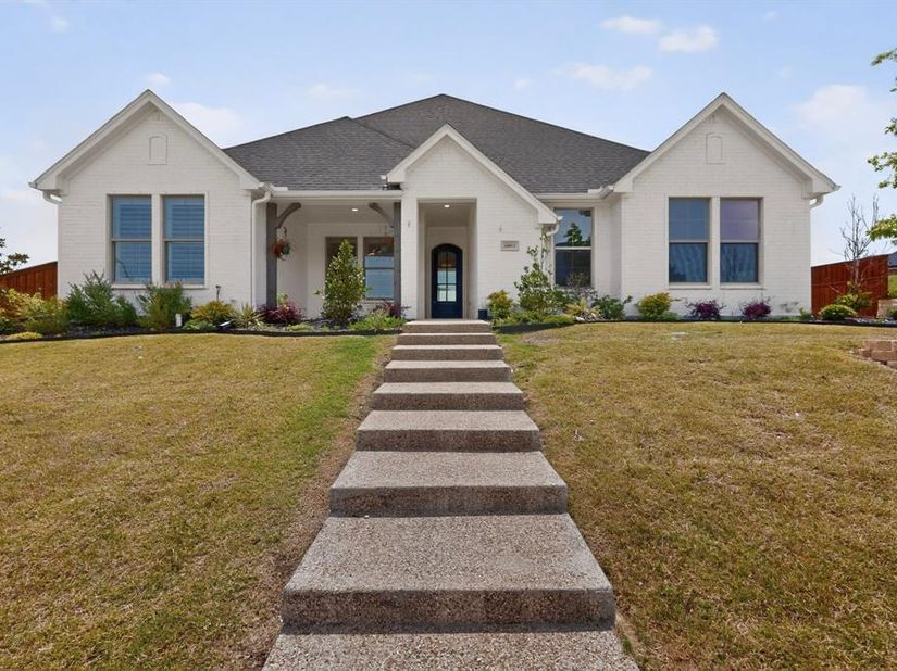 10813  Alta Sierra Drive , Benbrook Texas 76126