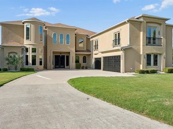 1032  Bentwater Parkway 