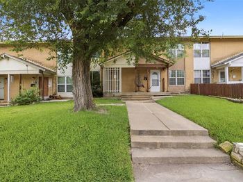 2702  Patricia Loop 