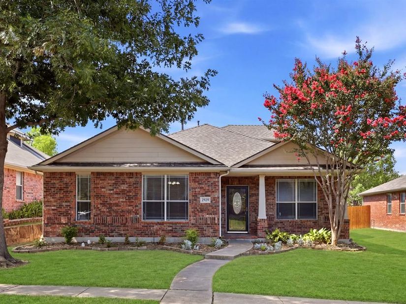 2929  Tangleglen Drive , Rockwall Texas 75032