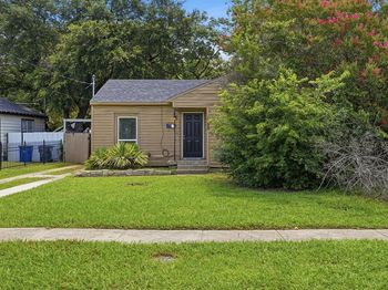 1450  Holcomb Road 