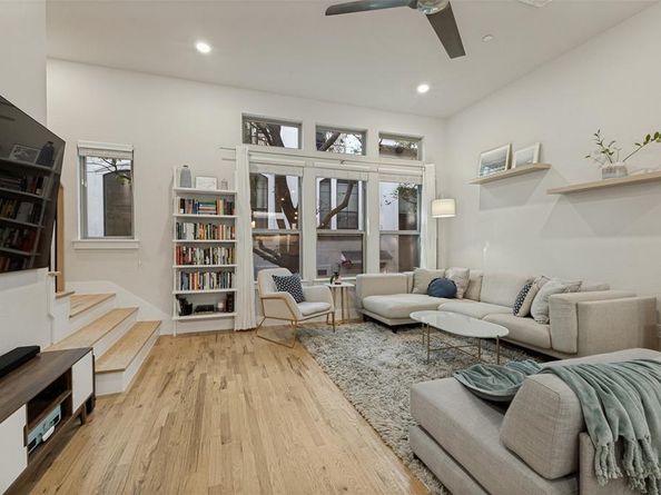 3170  Carmel Street  104, Dallas Texas 75204