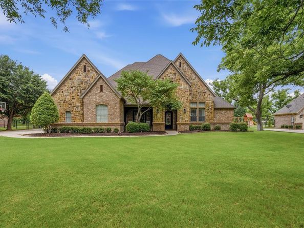 6101  Paper Shell Way , Fort Worth Texas 76179