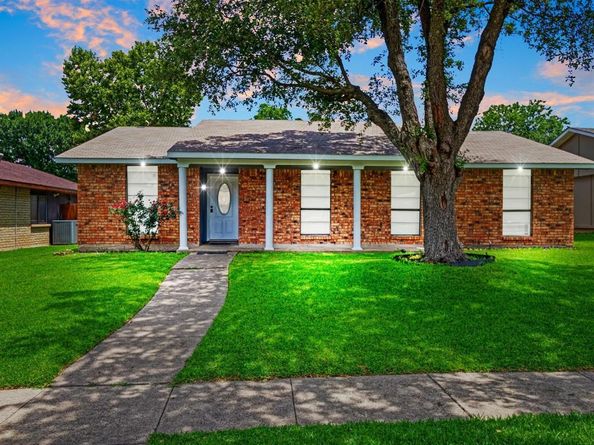 7232  Long Canyon Trail , Dallas Texas 75249