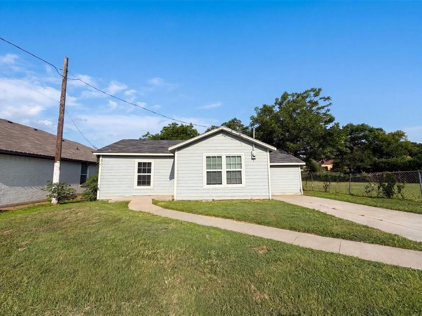 2008  Danner Street , Fort Worth Texas 76105