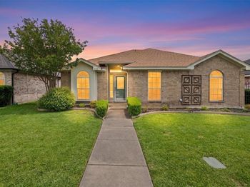 2124  Emerald Oaks  