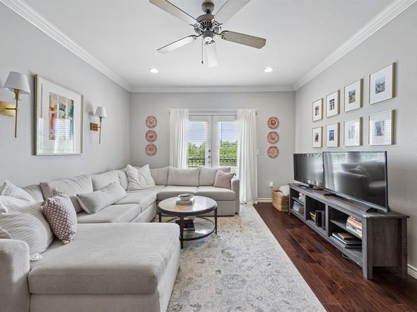 3102  Kings Road  1211, Dallas Texas 75219