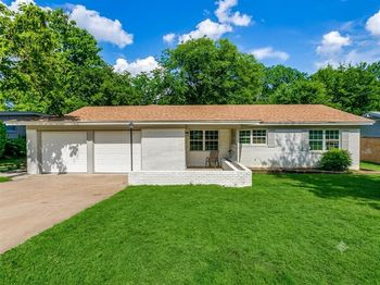 3821  Bonnie Drive 