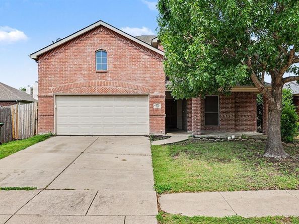 1612  Cardinal Way , Aubrey Texas 76227