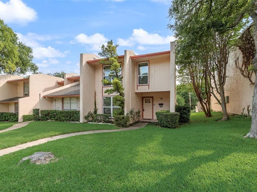 514  Valley Park Drive , Garland Texas 75043