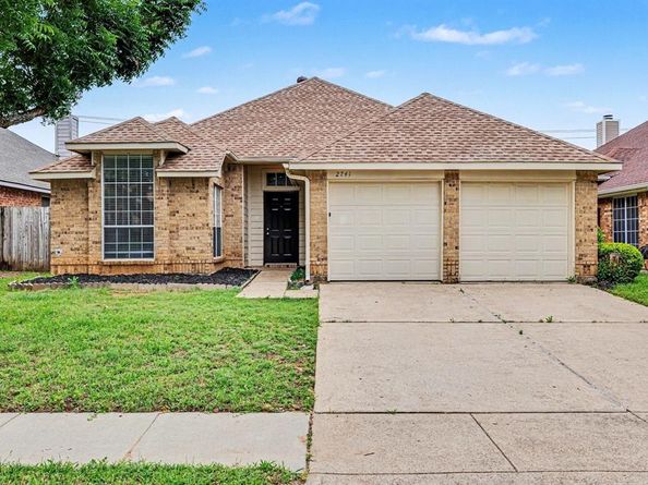 2741  Salado Trail , Fort Worth Texas 76118