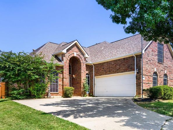 2066  Fair Oaks Circle , Corinth Texas 76210