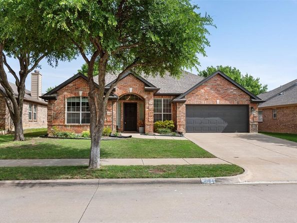 5804  Parkplace Drive , Denton Texas 76226