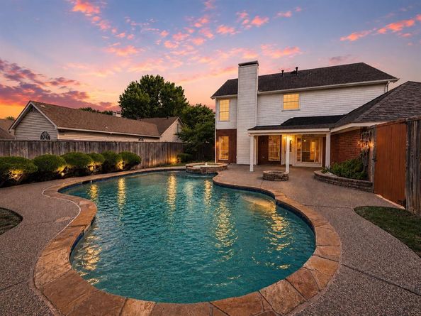 1213  Cardigan Street , Garland Texas 75040