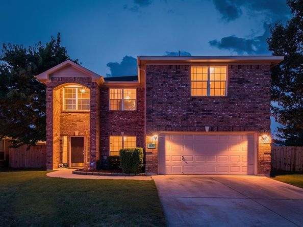 9600  Fox Hill Drive , Fort Worth Texas 76131