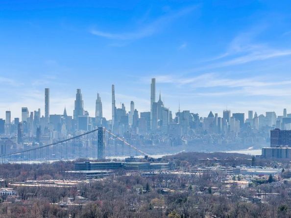 74 Roberts Road, Englewood Cliffs NJ 07632