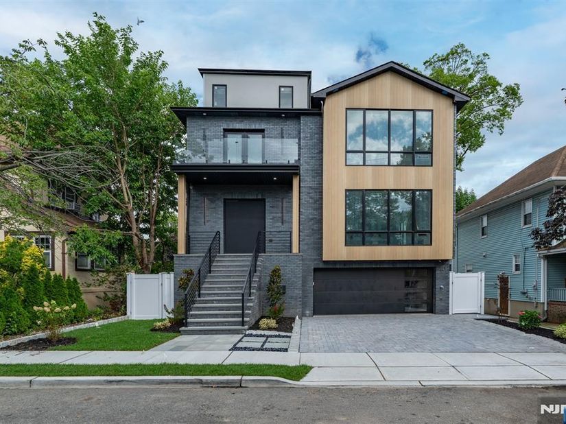 10 Williams Terrace, Cliffside Park NJ 07010