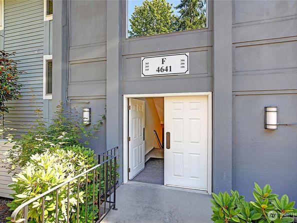 4641 W Lake Sammamish Parkway SE F205, Issaquah WA 98027