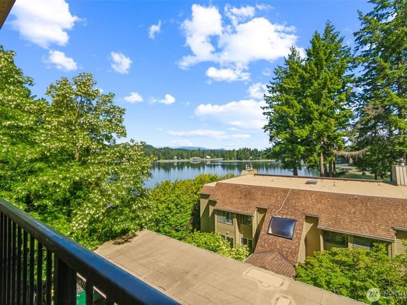 921 Pershing Avenue 203, Bremerton WA 98312