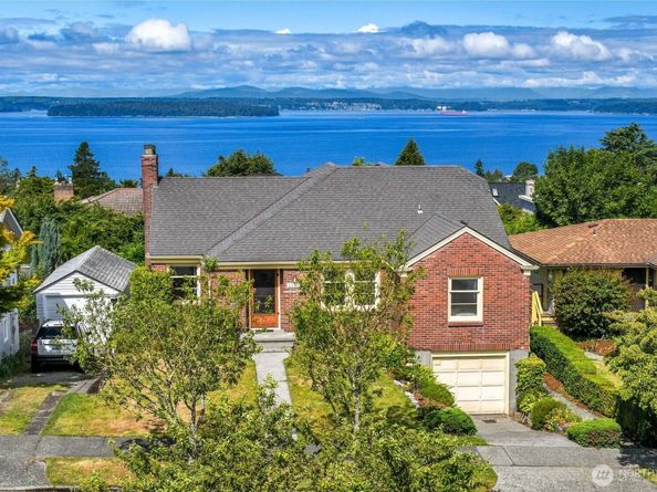 6921 39th Avenue SW, Seattle WA 98136