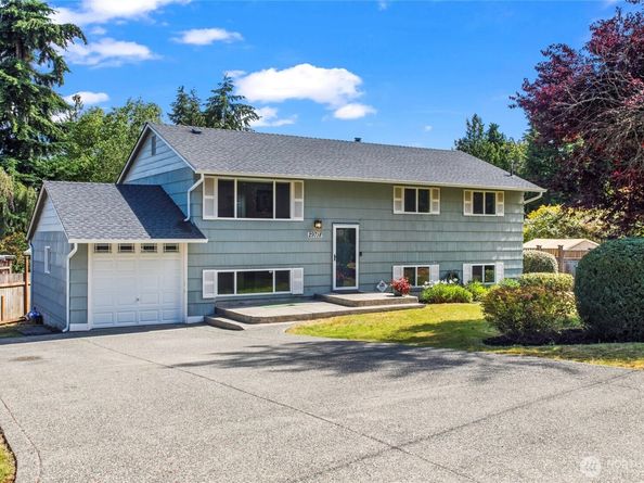 29718 3rd Avenue S, Federal Way WA 98003