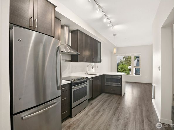 1760 NW 56th Street 421, Seattle WA 98107