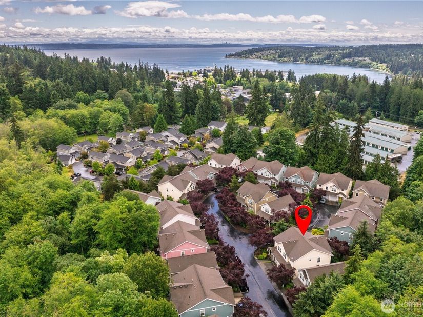 10612 NE Kingston Meadows Circle, Kingston WA 98346