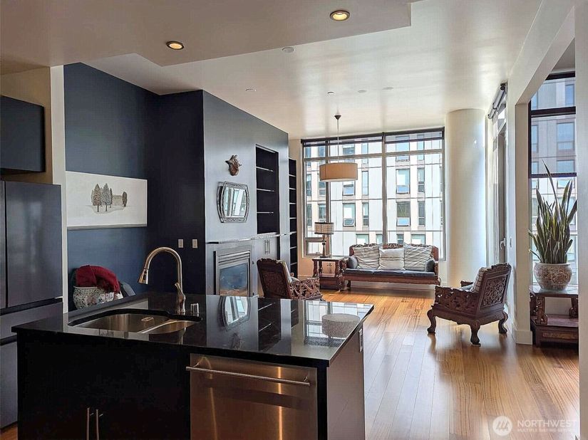 910 Lenora Street S1502, Seattle WA 98121