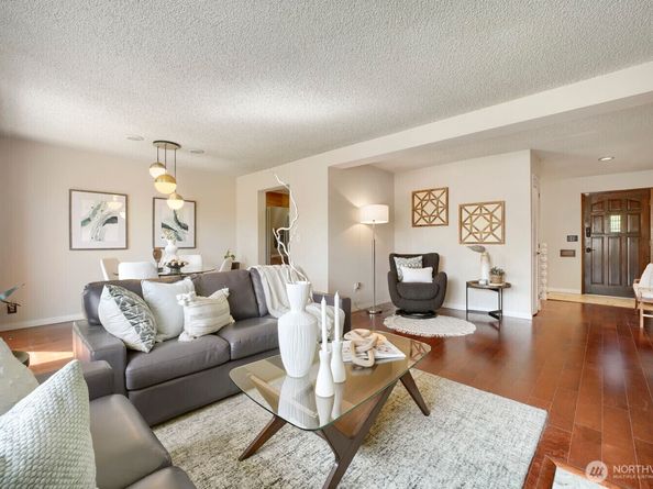 10634 Glen Acres Drive S, Seattle WA 98168