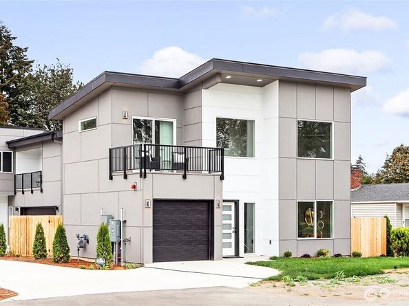 846 SW 136th Street 1, Burien WA 98166