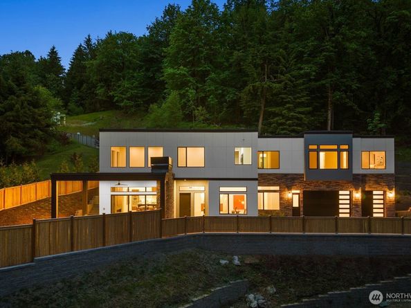 6020 175th Court SE, Bellevue WA 98006