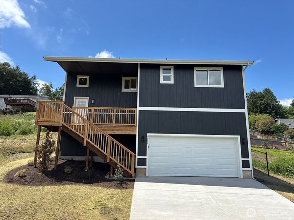 7828 E Jessica Way, Port Orchard WA 98366