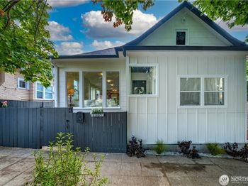 1305 NE 55th Street