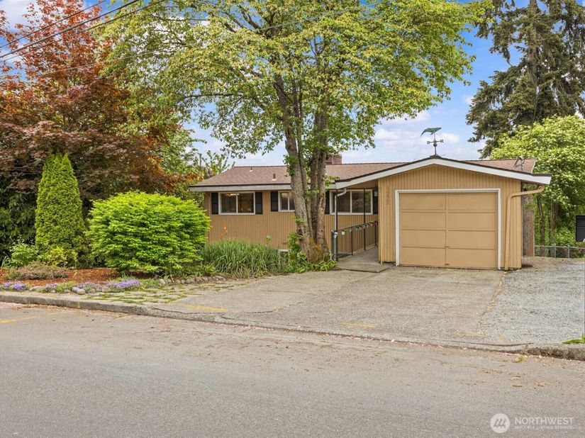 14445 5th Avenue S, Burien WA 98168