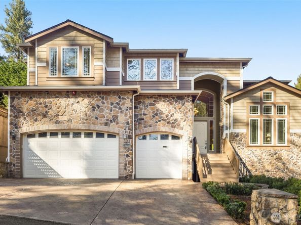 18638 92nd Avenue NE, Bothell WA 98011