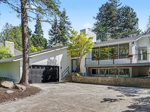 6560 W Mercer Way, Mercer Island WA 98040