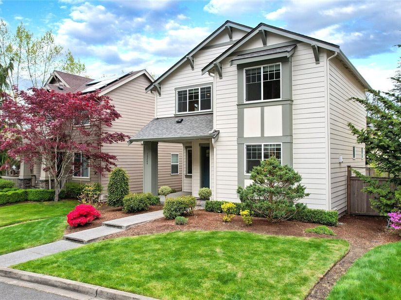10248 242nd Avenue NE, Redmond WA 98053