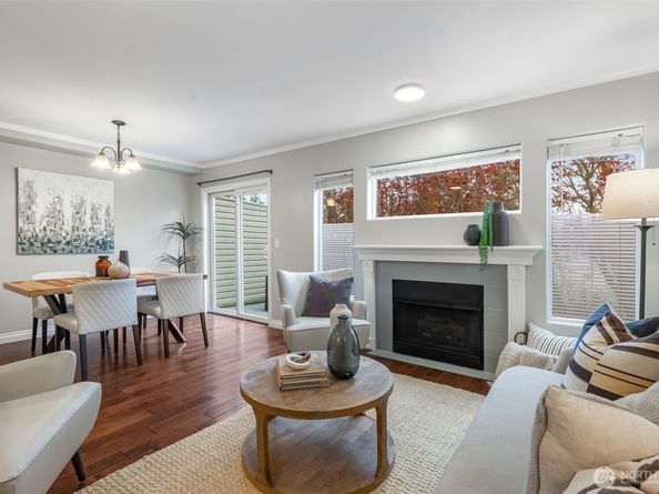 6106 202nd Street SW 103, Lynnwood WA 98036