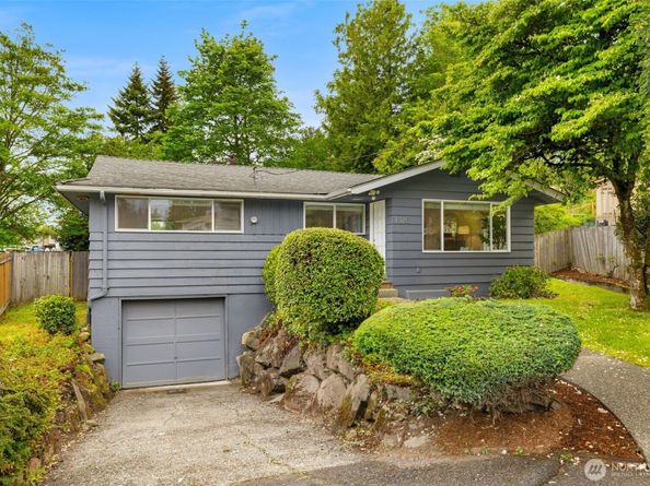 1315 102nd Avenue NE, Bellevue WA 98004
