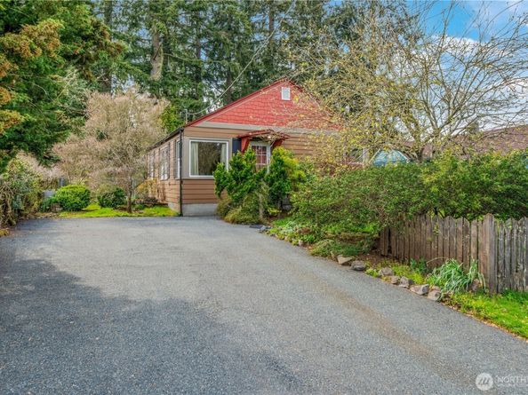 16751 Linden Avenue N, Shoreline WA 98133