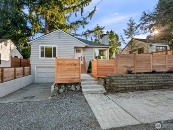 3539 NE 88th Street