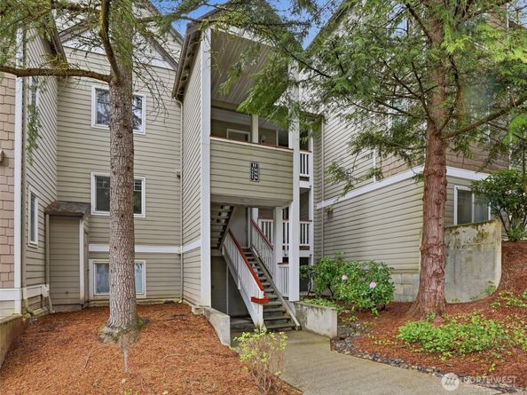 18501 SE Newport Way H136, Issaquah WA 98027