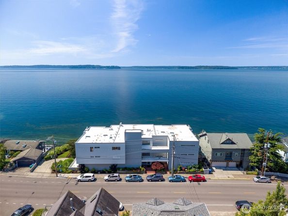 4163 Beach Drive SW 102, Seattle WA 98116