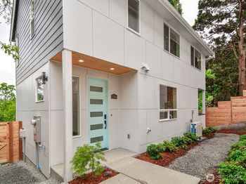 2336 A 23rd Avenue S