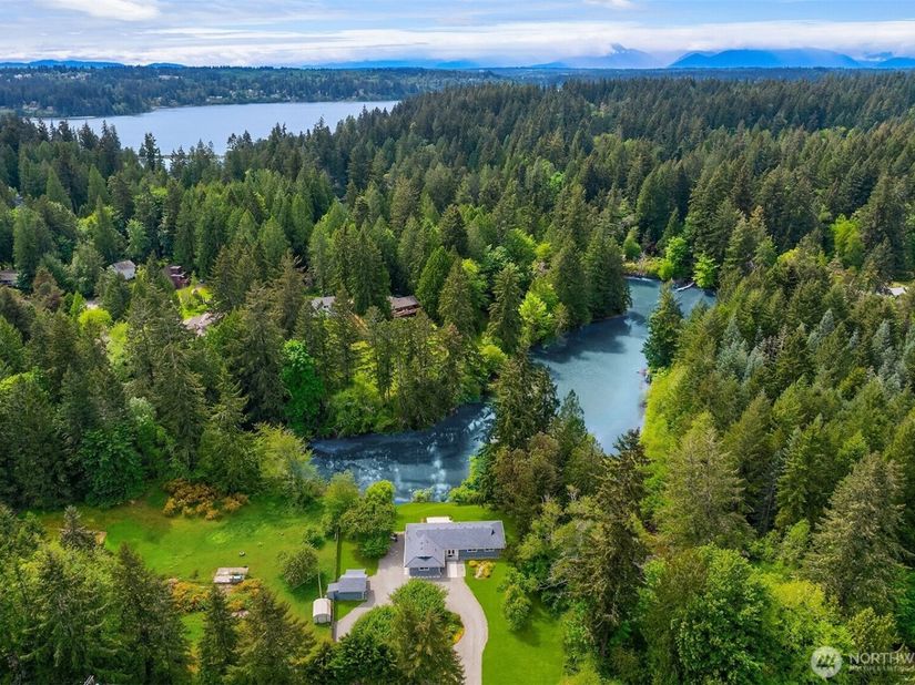 9171 Miller Road NE, Bainbridge Island WA 98110