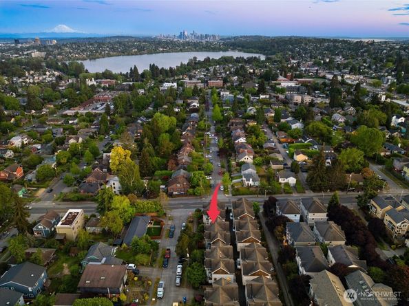 8509 A Interlake Avenue N, Seattle WA 98103